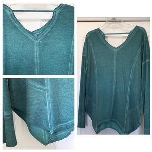 Maurice’s light sweatshirt size L